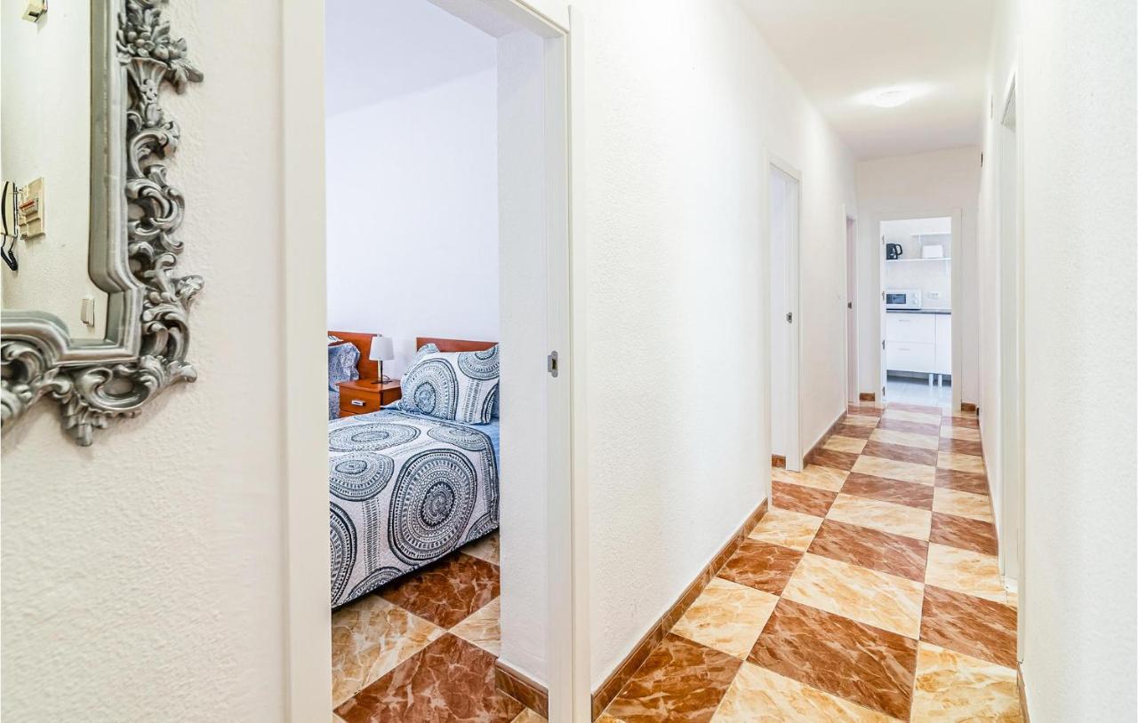 Beautiful Apartment In Cordoba With Kitchenette Buitenkant foto